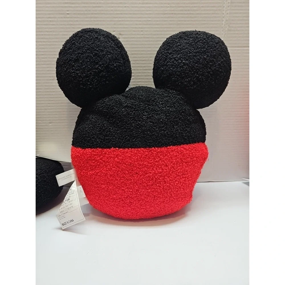 Heart Of Hallmark Pillow Mickey Mouse Shaped Round Throw 14